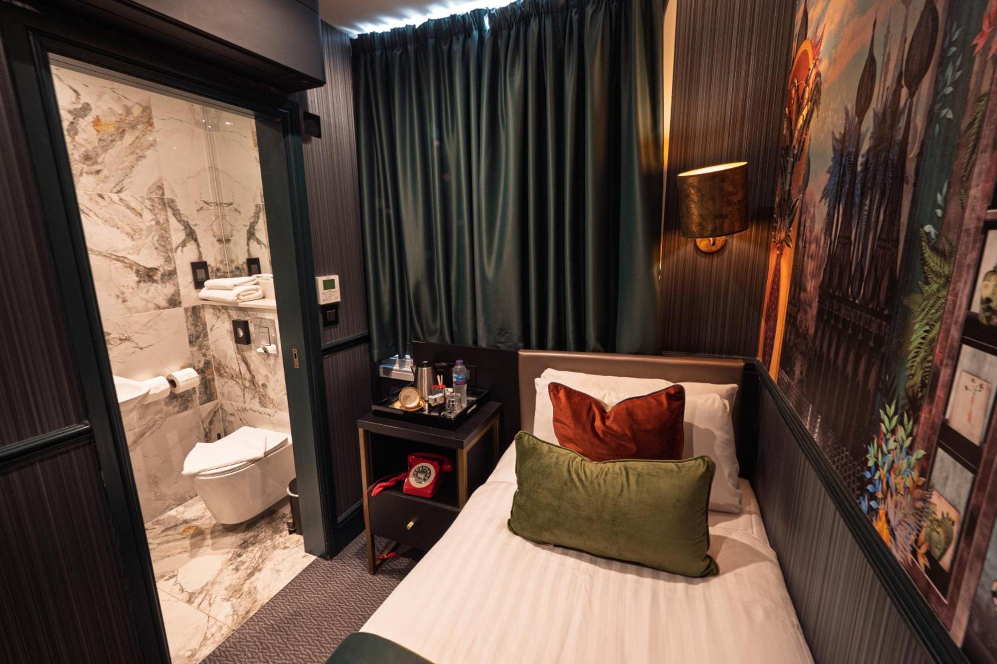 Hotel Hyde Park London